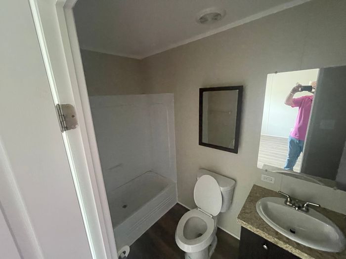 Dry Creek - Unit 9 - Bathroom