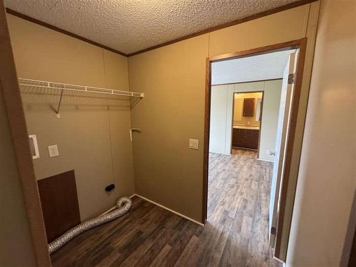 Fort Wayne MHC - Unit 875 - Interior