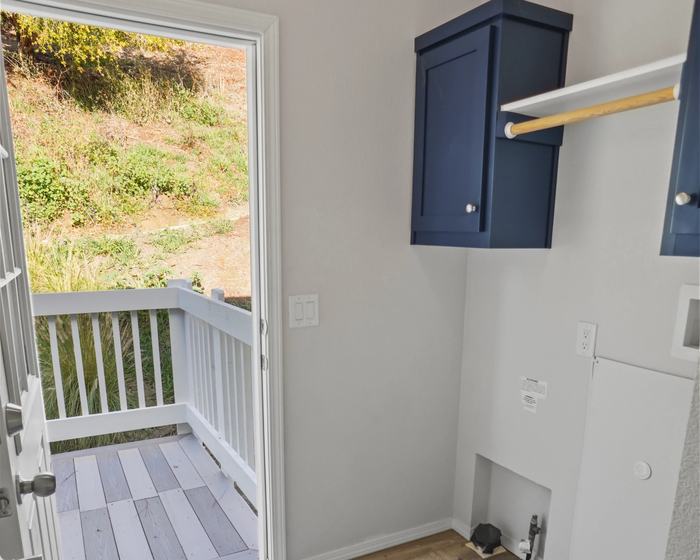 Crescent Valley - Unit 44 - Entryway