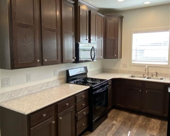 Grand Missouri - Unit 205 - Kitchen