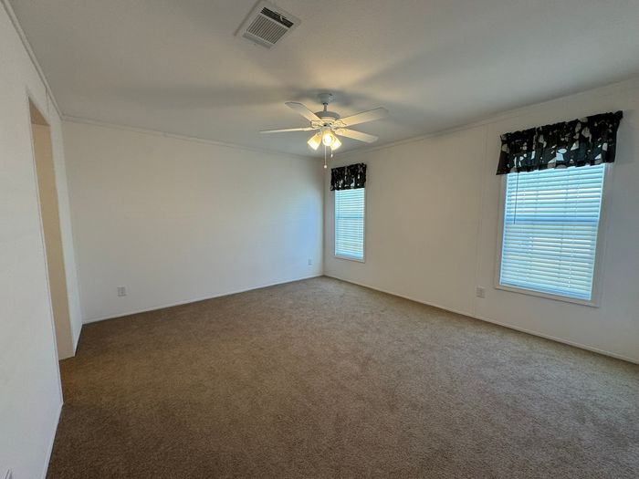 Lakewood Village MHC and RV Resort - Unit 149 - Interior