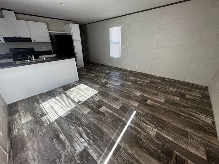 Spring Lake MHP - Unit 91C - Interior