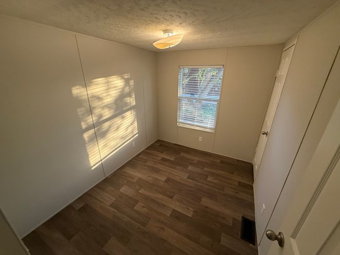 Dry Creek - Unit 39 - Bedroom