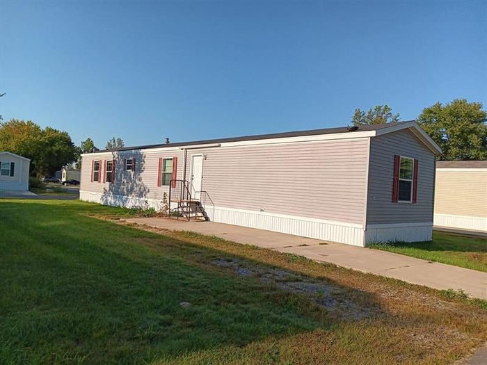 Pine Crest - Unit 63 - Exterior