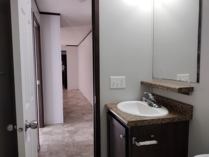 Pasadena MHC - Unit PRE3372 - Bathroom