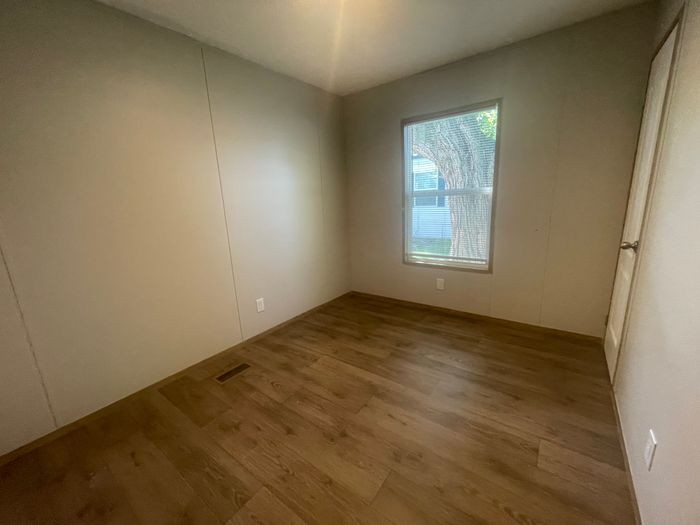 Ashland Heights - Unit 118 - Bedroom