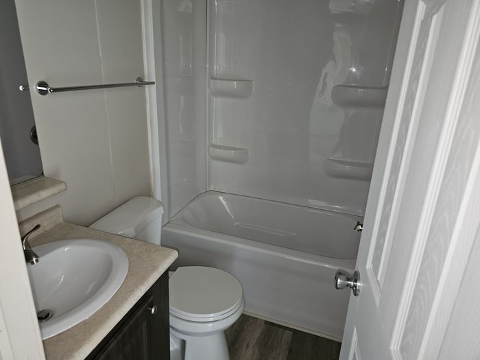 Riviera Courts - Unit 71 - Bathroom