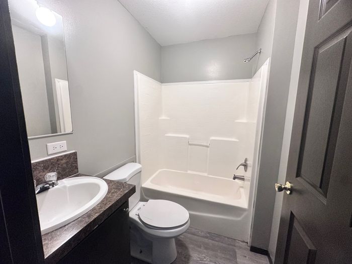 Taylors Creek - Unit 160 - Bathroom