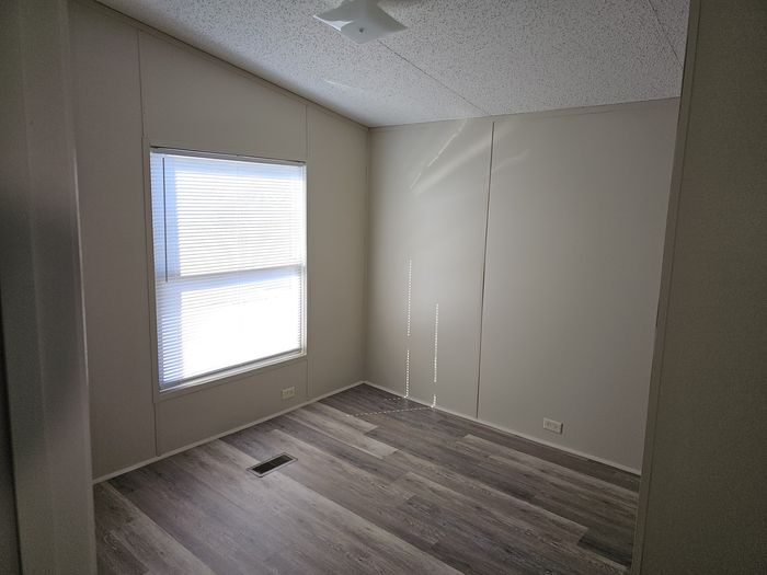 Riviera Courts - Unit 71 - Bedroom