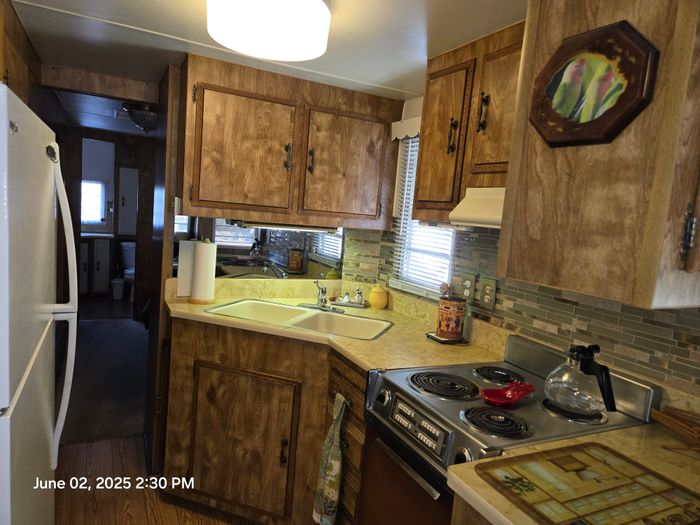 Parkhaven Estates - Unit 008S - Kitchen