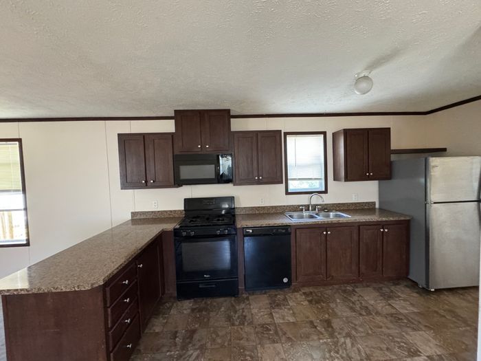 Alliance Vista MH and RV Park - Unit J7 - Kitchen