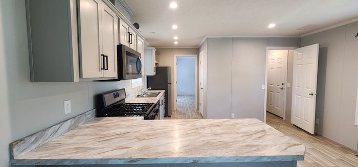 Southcrest Estates - Unit 169 - Kitchen