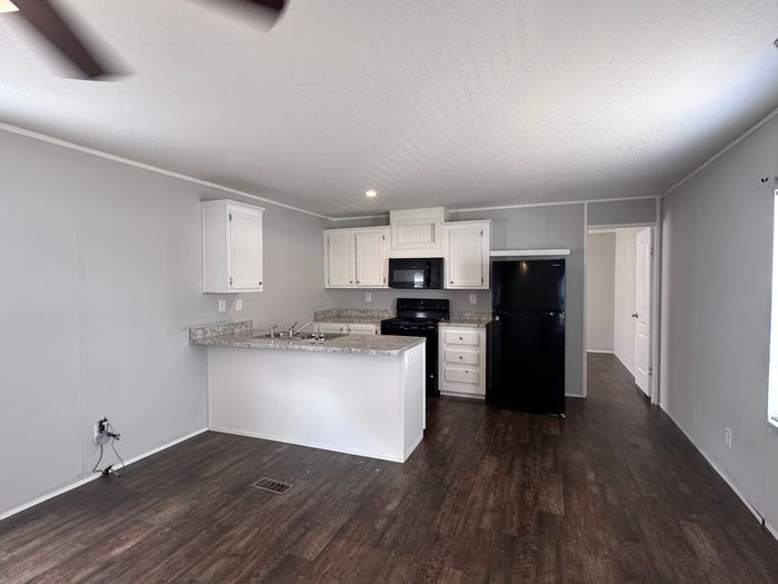 Hunters Mountain - Unit 1007 - Kitchen