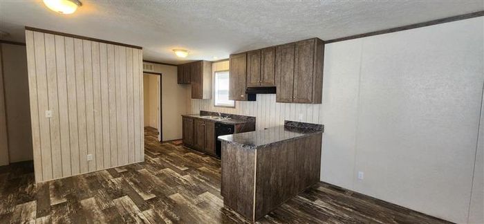 Ravines - Unit 9 - Kitchen