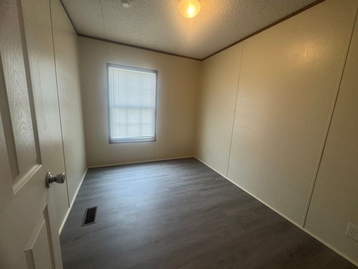 The Orchards/Paradise - Unit 70 - Bedroom