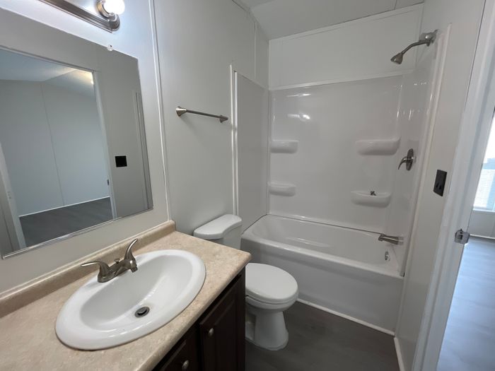 Countryside MHP OK - Unit 116 - Bathroom