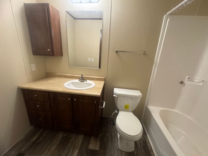 The Orchards/Paradise - Unit 107 - Bathroom