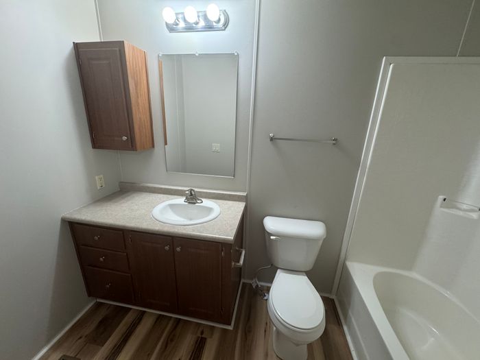 The Orchards/Paradise - Unit 74 - Bathroom