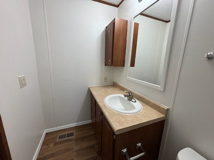 Birchwood MHP - Unit 205 - Bathroom