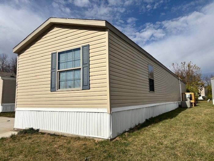 Fort Wayne MHC - Unit 807 - Exterior