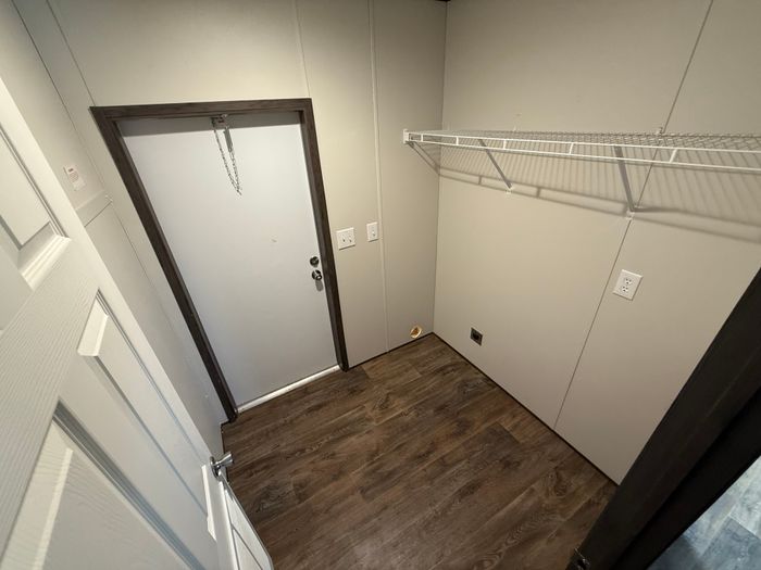 Dry Creek - Unit 74 - Entryway