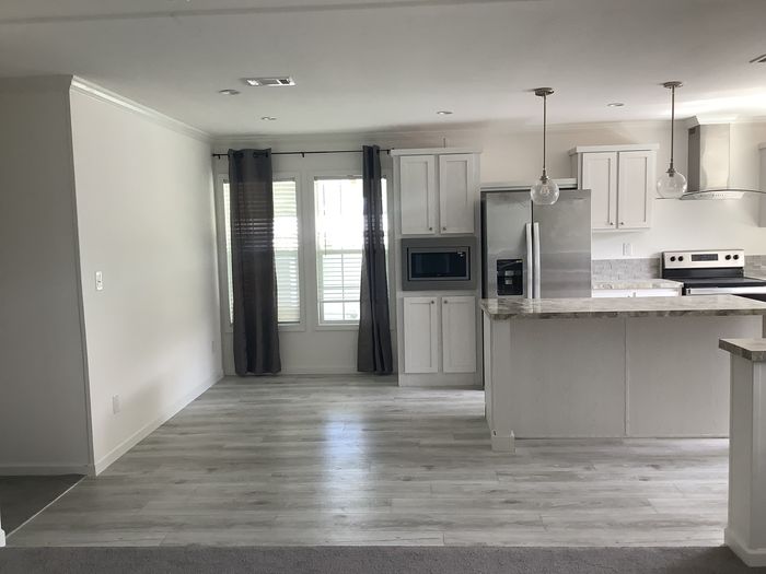 Lakewood Village MHC and RV Resort - Unit 205 - Interior