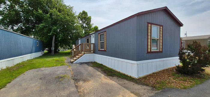 Riviera Courts - Unit 194 - Exterior, Street View