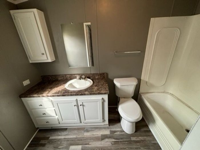 Meadow Acres - Unit 37 - Bathroom