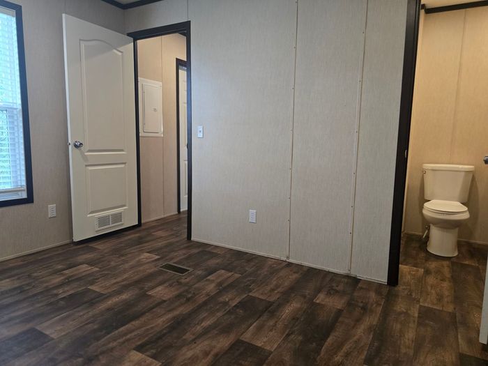 Rolling Hills MHP - Unit 67 - Interior