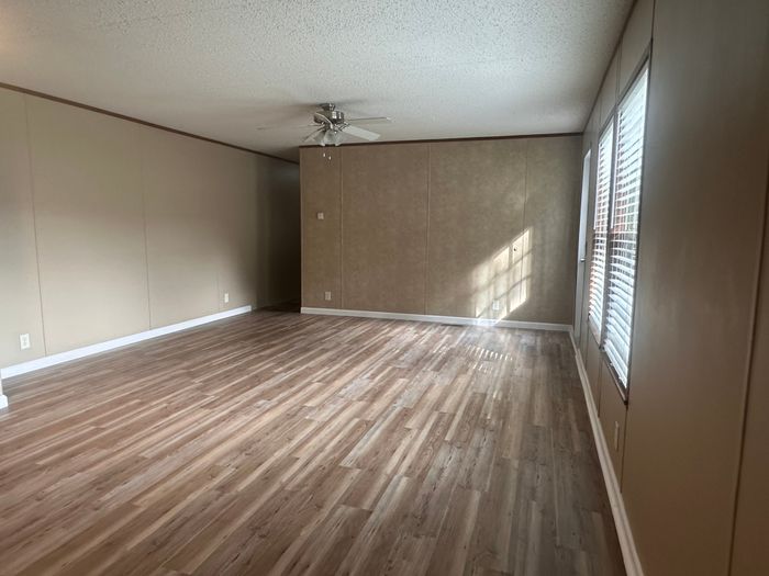 Pasadena MHC - Unit FRE2345 - Interior