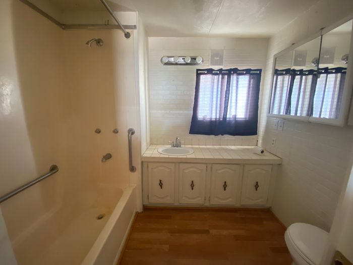 Brighthaven - Unit 144 - Bathroom