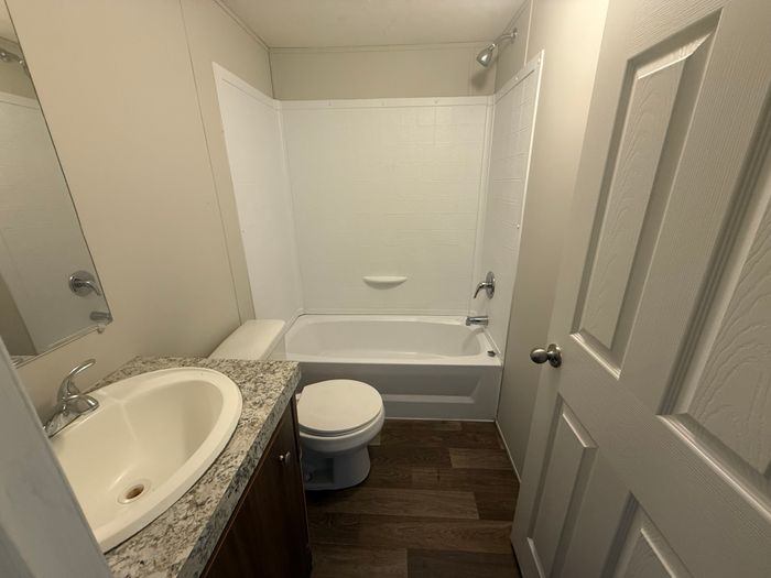 Dry Creek - Unit 95 - Bathroom