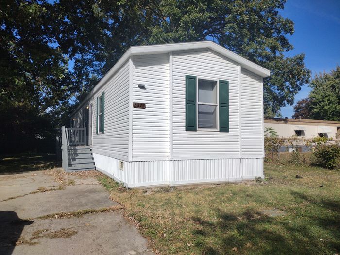 Pasadena MHC - Unit PRE3372 - Exterior, Street View