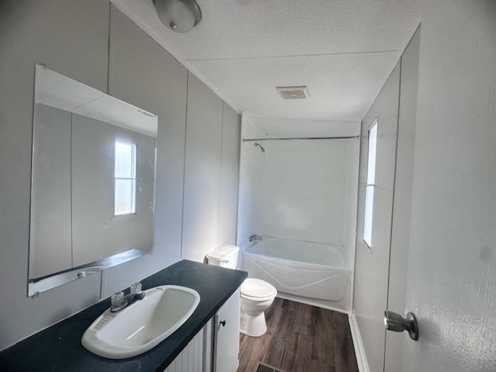 Taylors Creek - Unit 147 - Bathroom