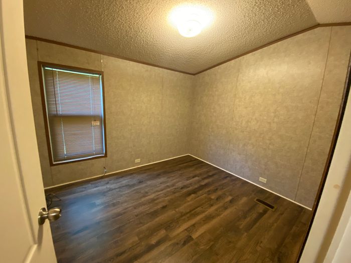 Woodward Estates MHP - Unit 60 - Bedroom