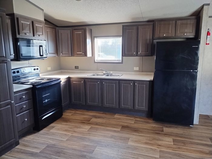 Gateway RV - Unit 452 - Kitchen