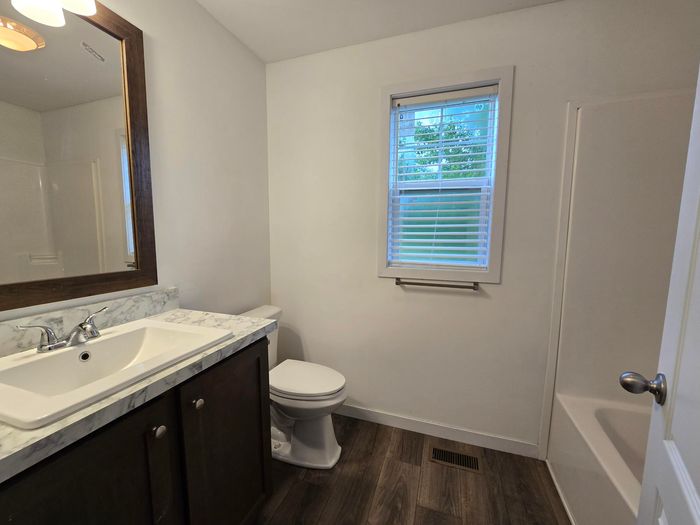 Madison MHC - Unit WS25 - Bathroom