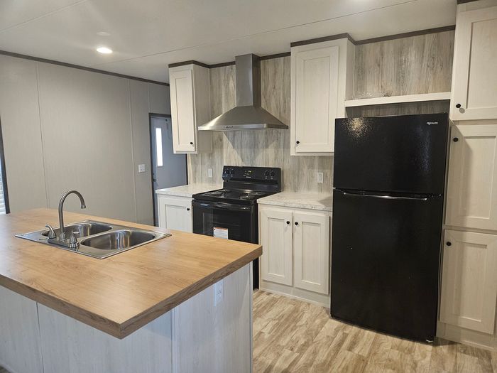 Plum Creek - Unit 20GW - Kitchen