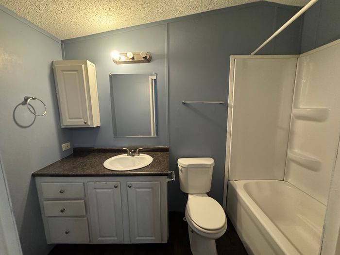 Eagles MHP - Unit 214 - Bathroom