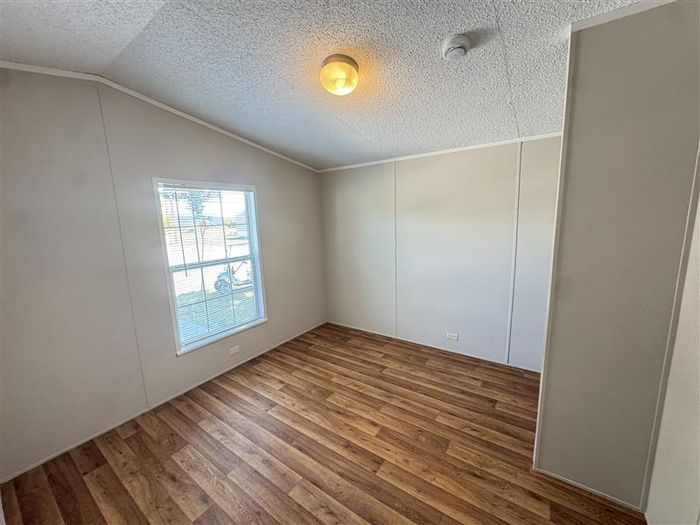 Fort Wayne MHC - Unit 711 - Interior