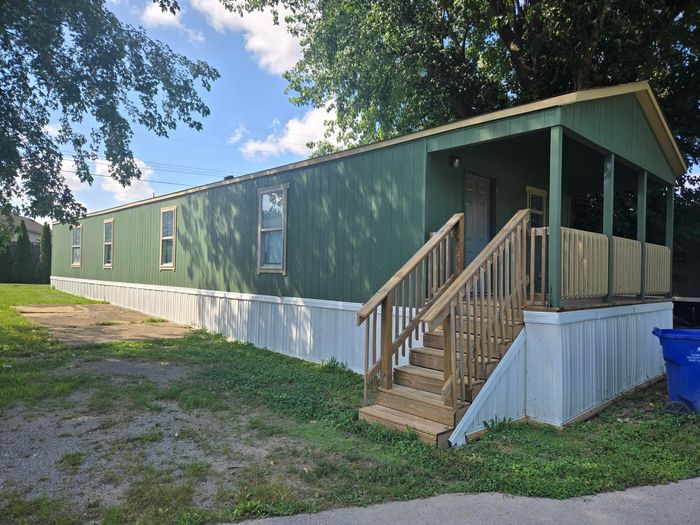 Bluegrass Meadows - Unit D43 - Exterior
