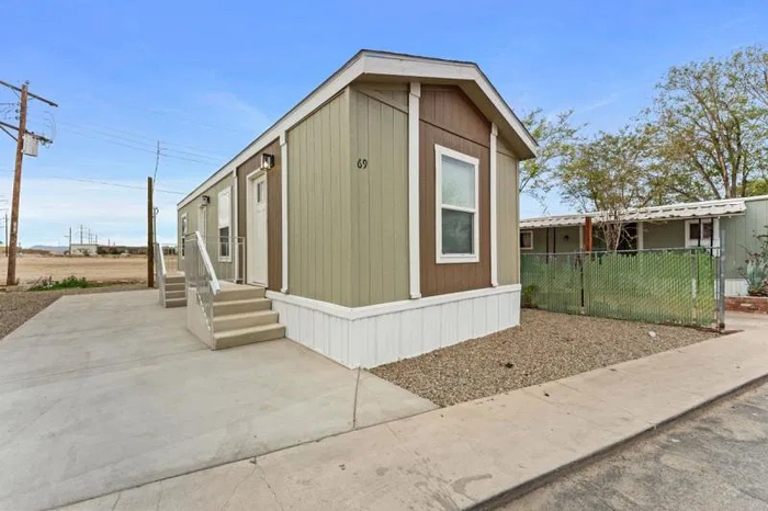 Villa Sierra (Lazy D) - Unit 2 - Exterior