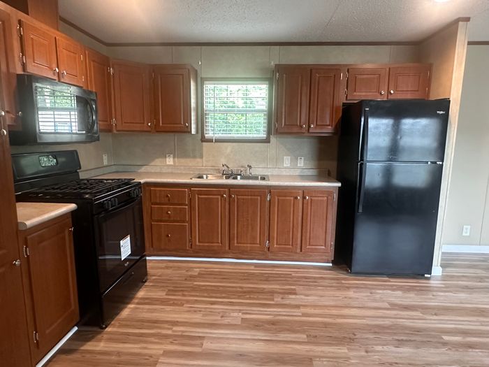 Pasadena MHC - Unit FRE2345 - Kitchen
