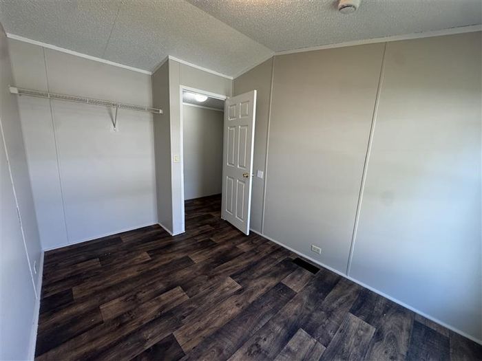 Fort Wayne MHC - Unit 864 - Bedroom