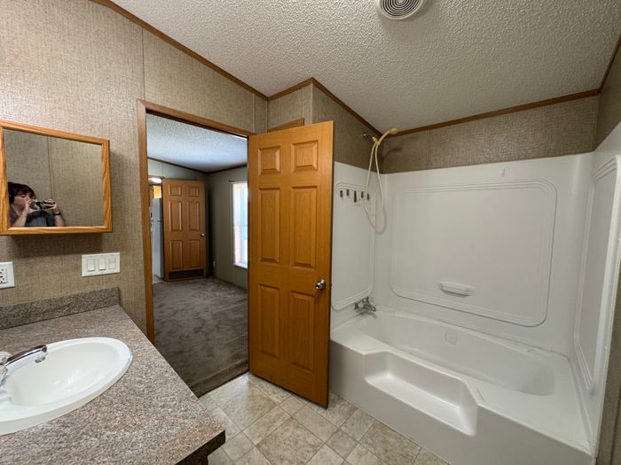 Countryside Estates KS - Unit G10 - Bathroom