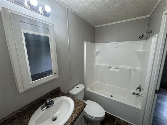 Fort Wayne MHC - Unit 112 - Bathroom