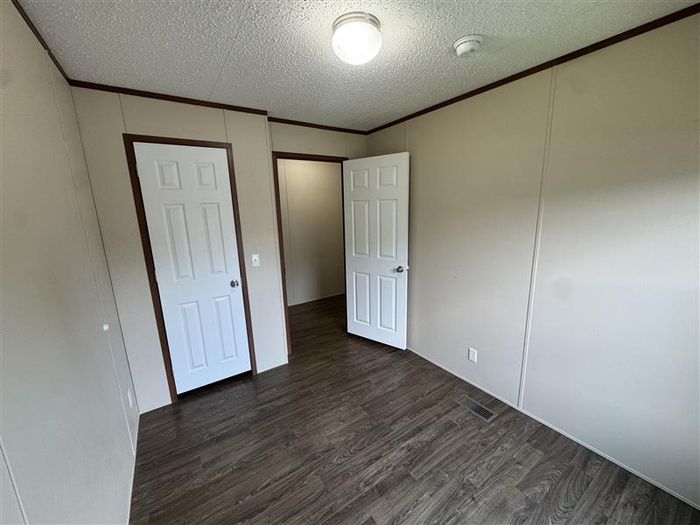Fort Wayne MHC - Unit 921 - Bedroom