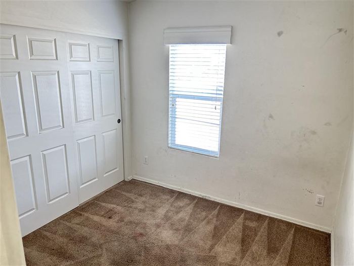 Villa Juanita MHC - Unit 72 - Bedroom