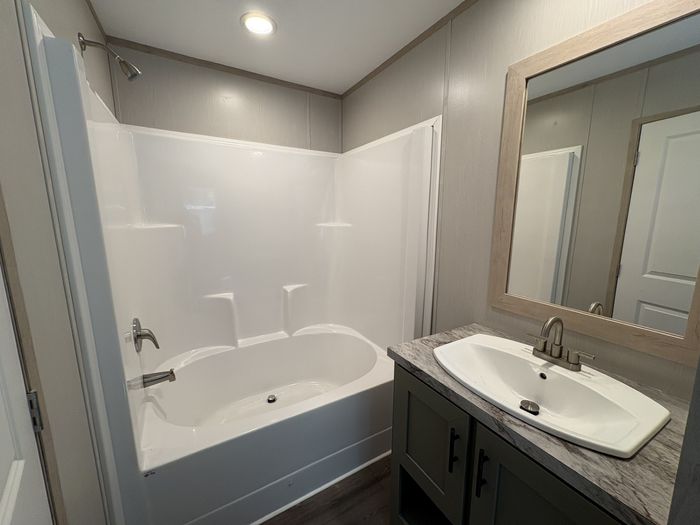 Willow Oaks MHP - Unit 100W - Bathroom