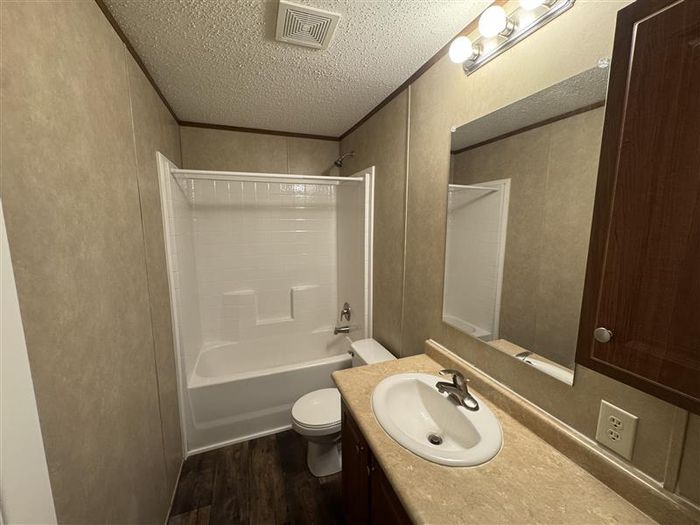 Fort Wayne MHC - Unit 321 - Bathroom